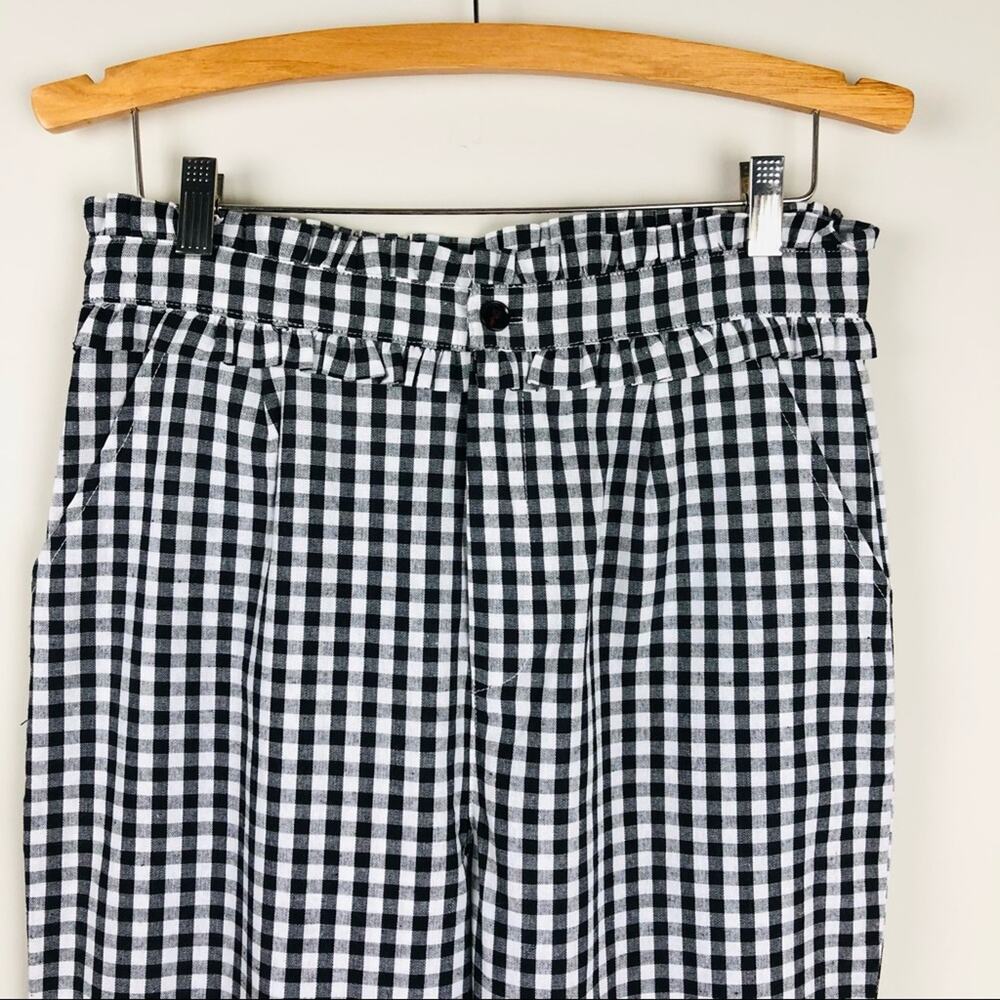 NWY Woman black white check gingham cottagecore cropped ruffle hem pants medium - Picture 3 of 6